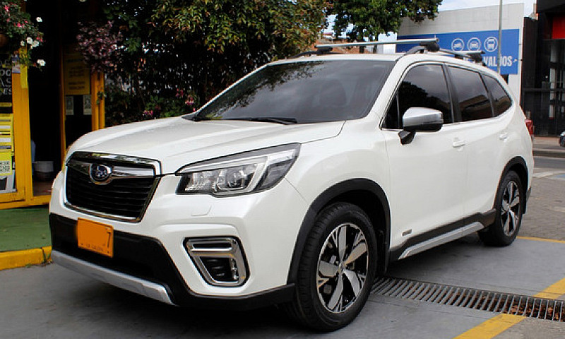 Subaru Forester 2.5 ...