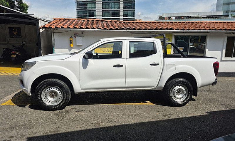 Nissan Np300 Frontie...