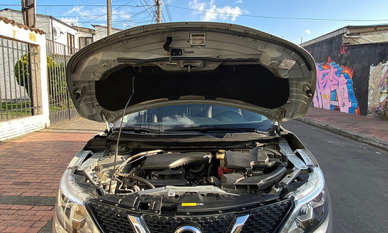 Nissan Qashqai 2.0 E...