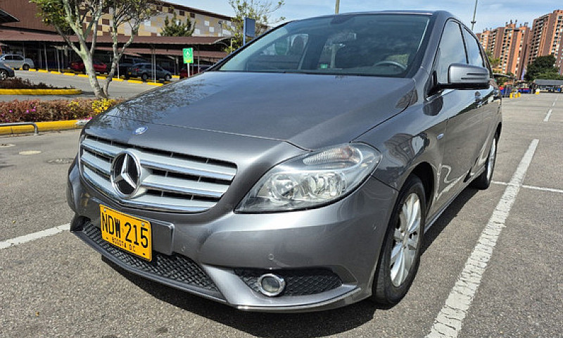 Mercedes-Benz Clase ...