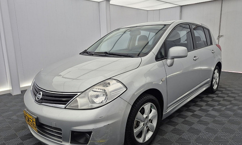 Nissan Tiida Hb 1.8 ...