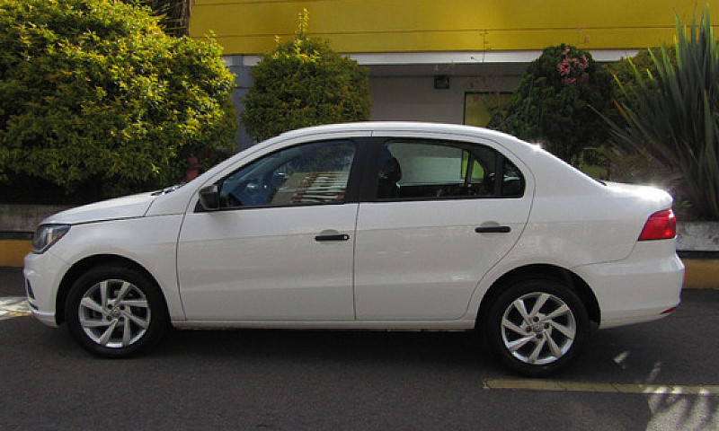 Volkswagen Voyage 1....