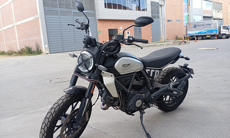 Ducati Scrambler Ico...