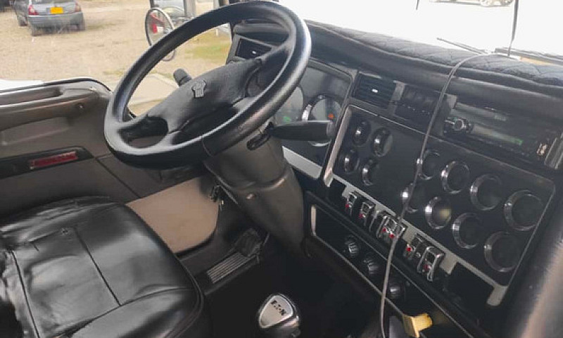 Kenworth T800 2007  ...