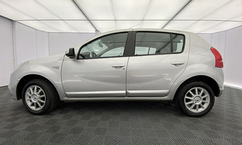 Renault Sandero 1.6 ...