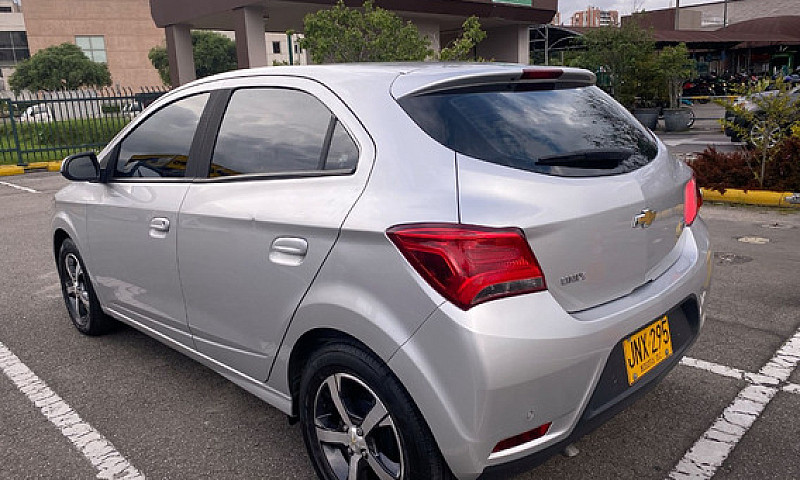 Chevrolet Onix 1.4 L...