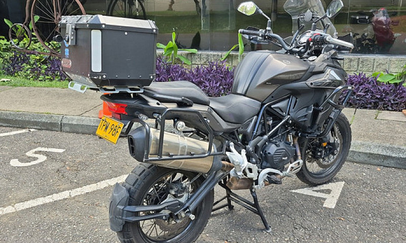 Benelli Trk 502X 202...