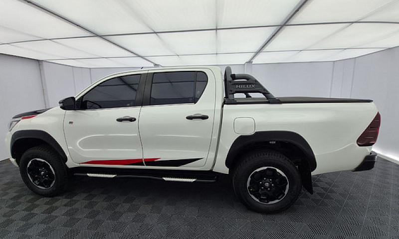 Toyota Hilux 2.8 Grs...