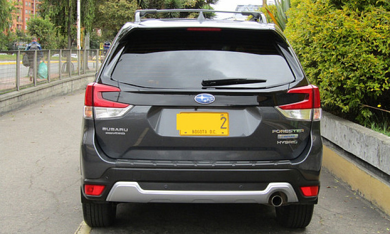 Subaru Forester 2.0 ...