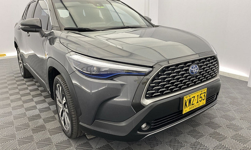 Toyota Corolla Cross...