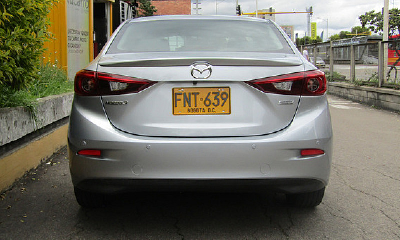 Mazda 3 2.0 Touring ...