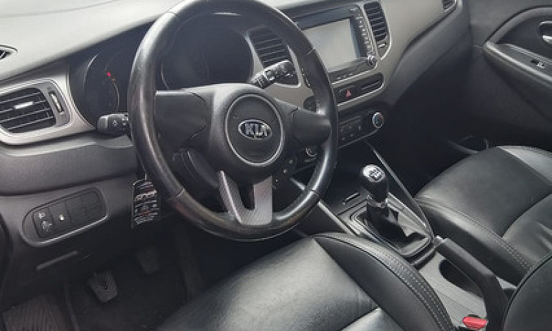 Kia Carens 2.0 Suv E...