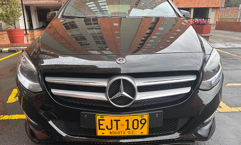 Mercedes-Benz Clase ...