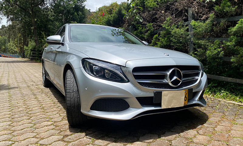 Mercedes-Benz Clase ...