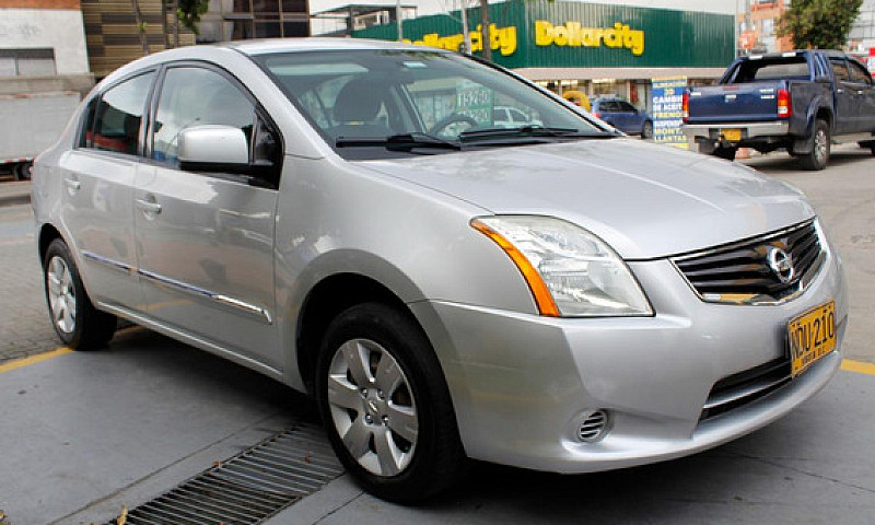 Nissan Sentra 2.0 B1...