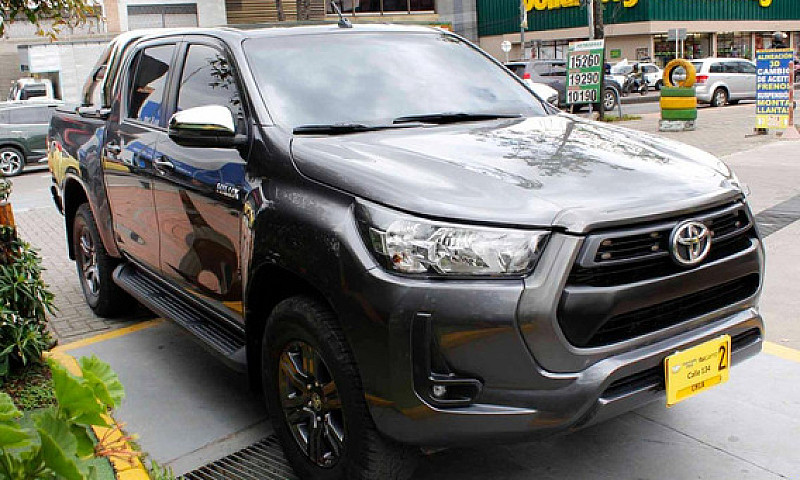 Toyota Hilux 2.4 Mt ...