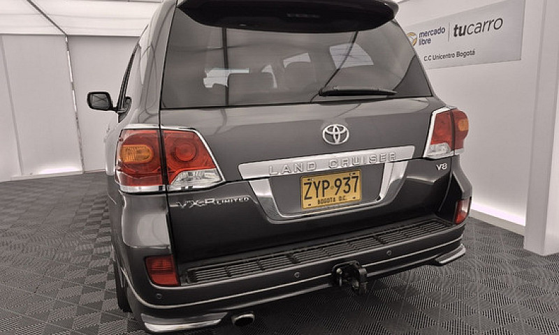 Toyota Land Cruiser ...