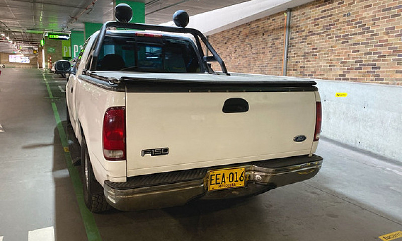 Ford F-150 5.4 Xlt L...