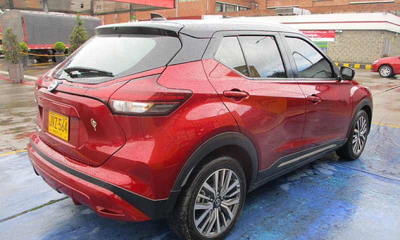 Nissan Kicks Exclusi...