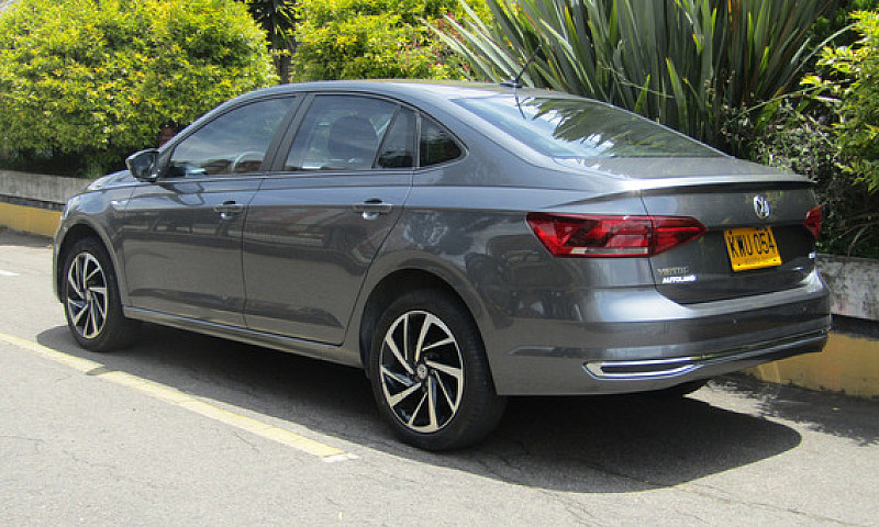 Volkswagen Virtus 1....