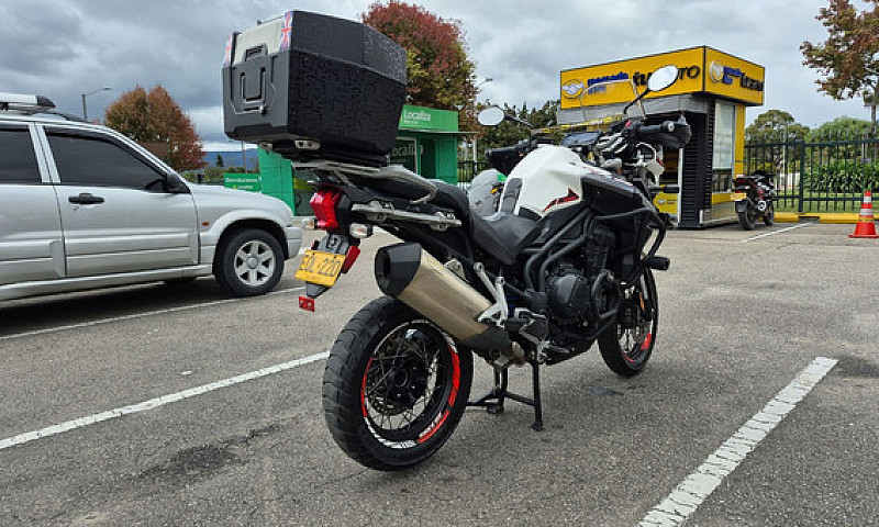 Triumph Tiger Explor...