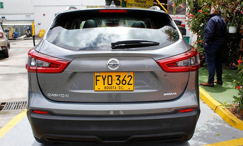 Nissan Qashqai 2.0 E...