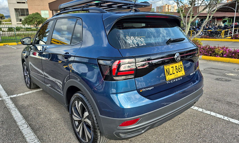 Volkswagen T-Cross 1...