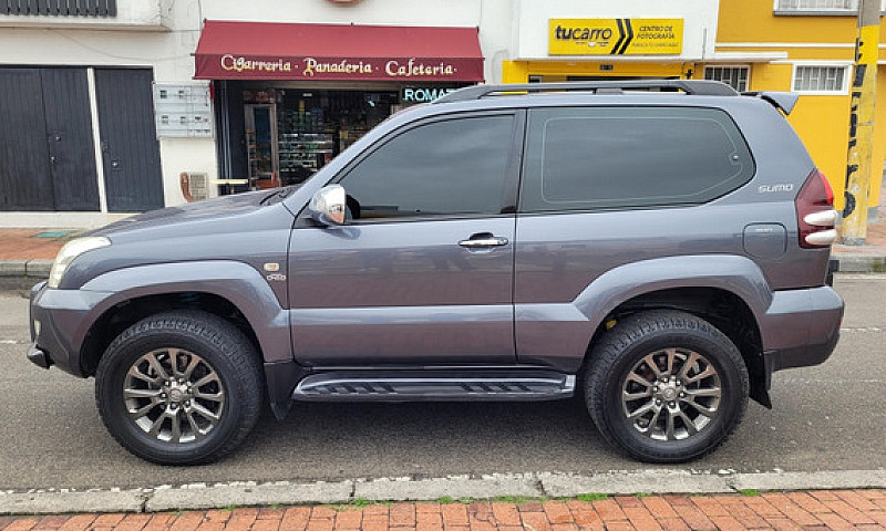 Toyota Land Cruiser ...
