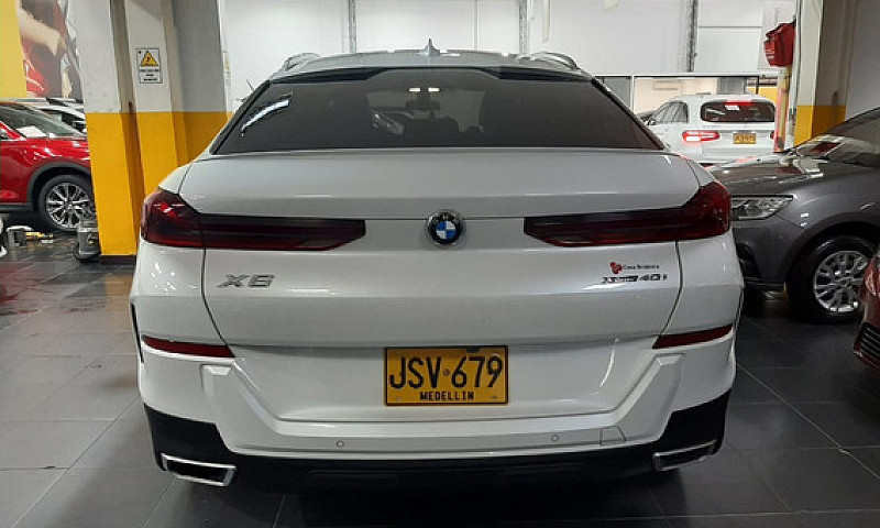 Bmw X6 Drive 40I...