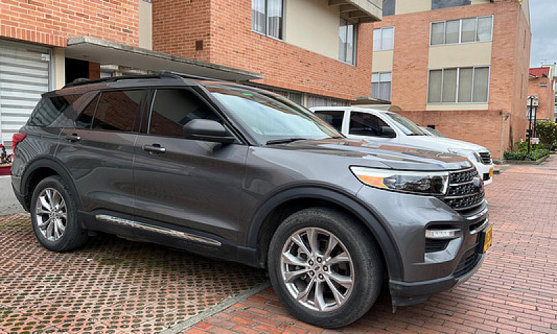 Ford Explorer 2.3L E...