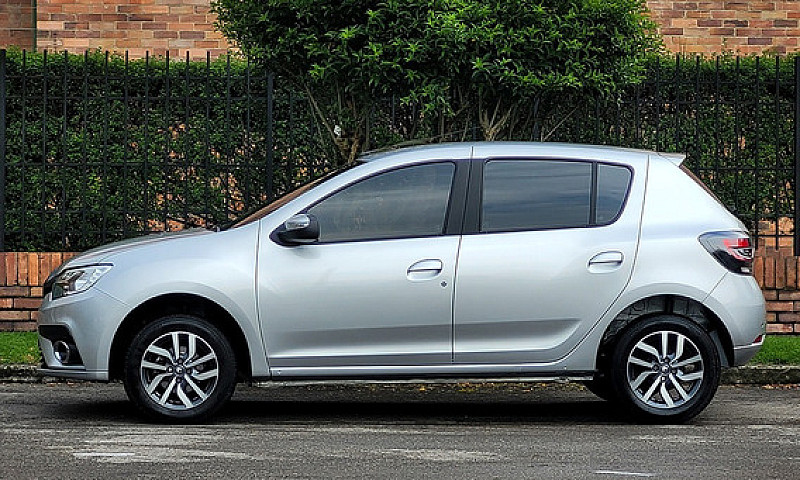 Renault Sandero 1.6 ...