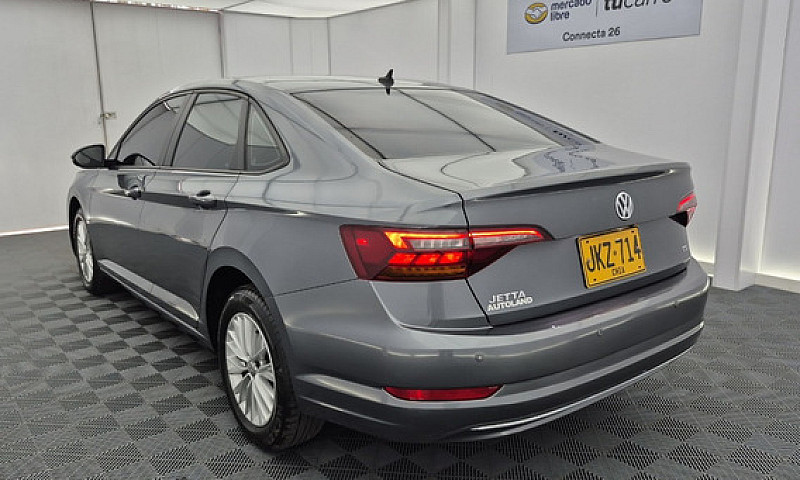 Volkswagen Jetta Tre...