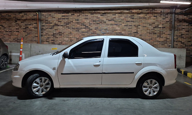 Renault Logan 1.4 Fa...
