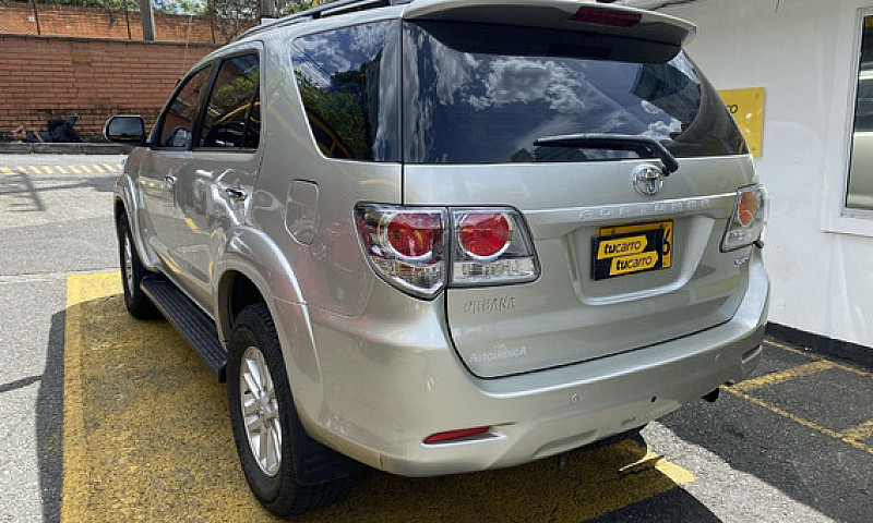 Toyota Fortuner 2.7 ...