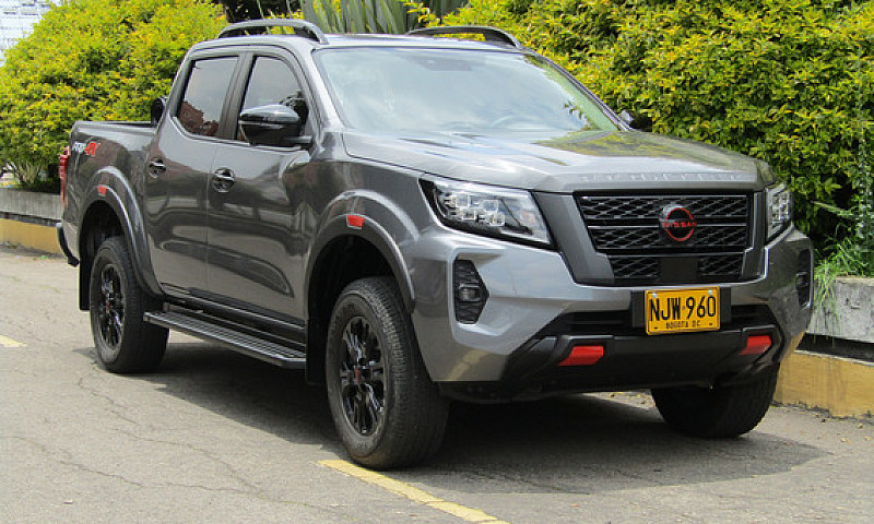 Nissan Frontier 2.5 ...