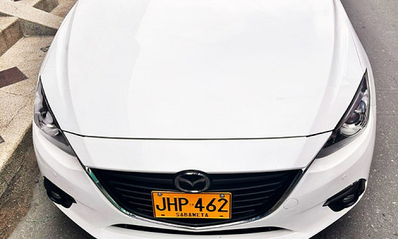 Mazda 3 Touring 2017...