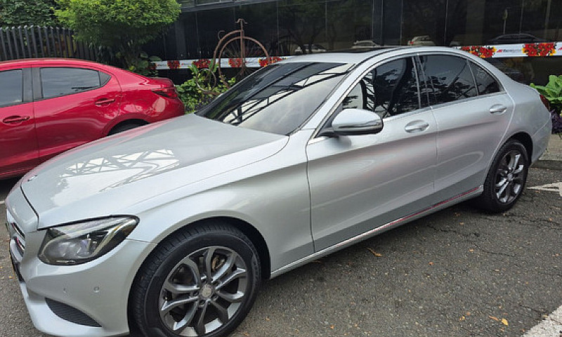 Mercedes-Benz Clase ...