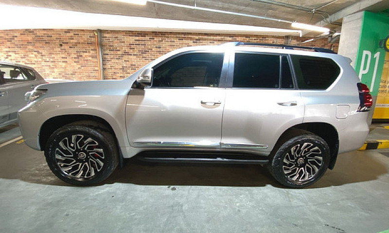 Toyota Prado 2.8 Tx-...