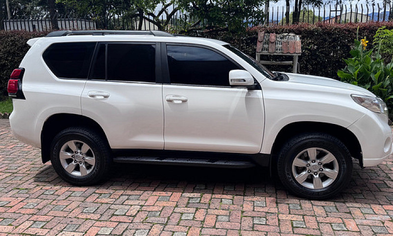Toyota Prado 3.0 Tx...