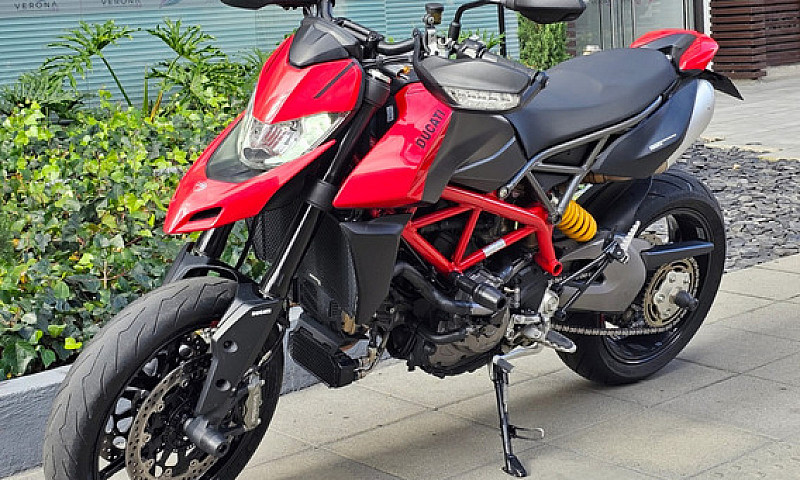 Motocicleta Ducati H...