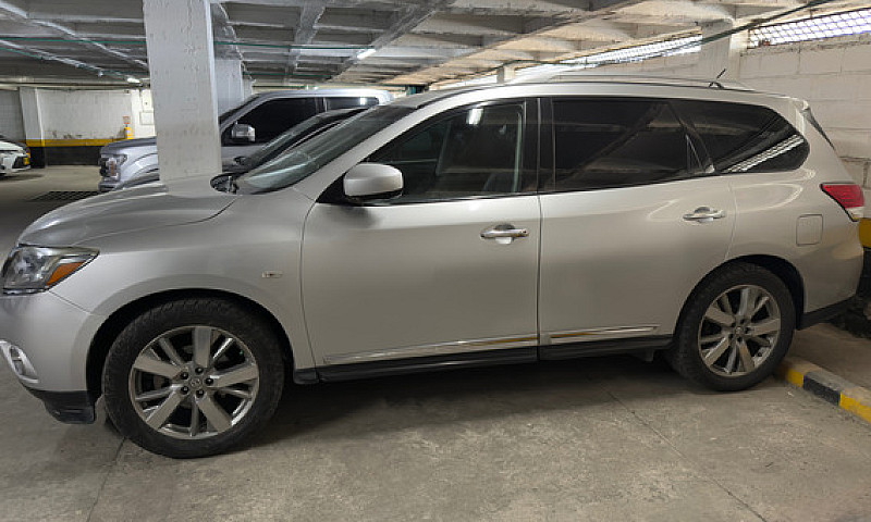 Nissan Pathfinder 3....
