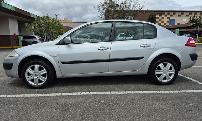 Renault Megane ...