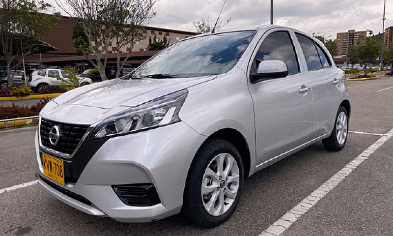 Nissan March 1.6 Sen...