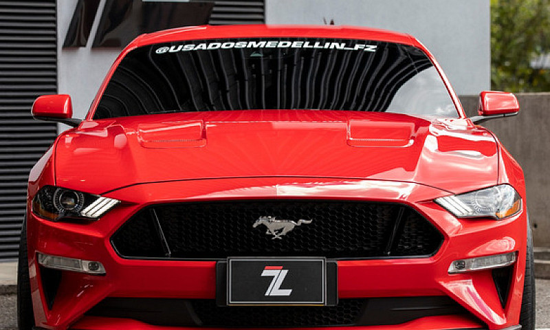 Ford Mustang Gt 5.0...