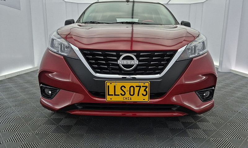 Nissan March 1.6 Adv...