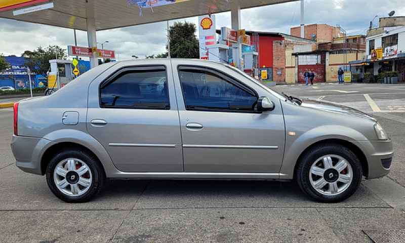 Renault Logan 1.6 Dy...