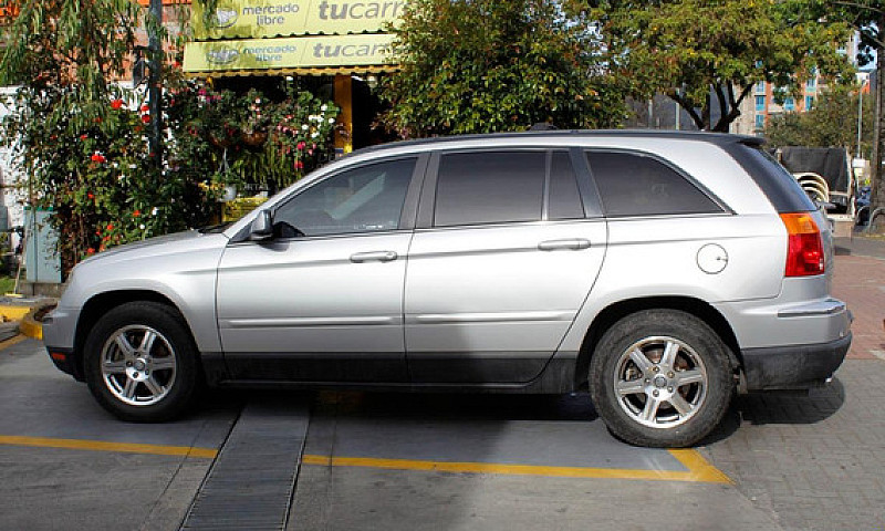 Chrysler Pacifica 4....