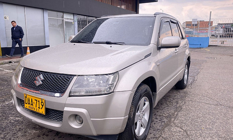 Suzuki Grand Vitara ...