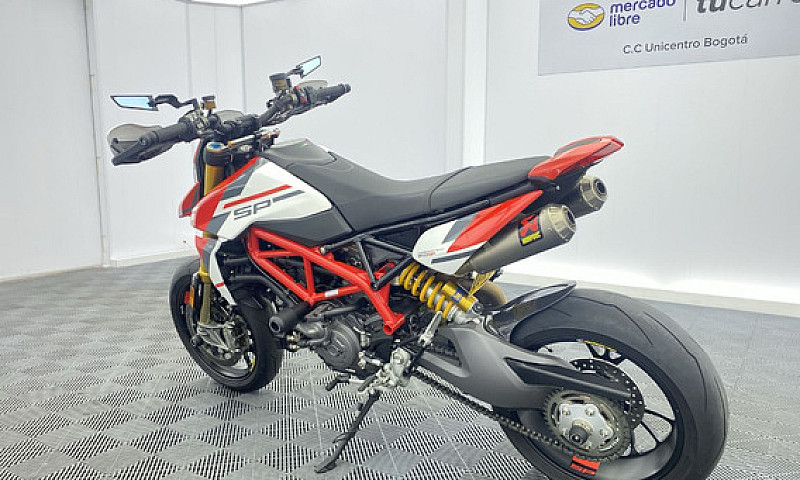 Ducati Hypermotard 9...