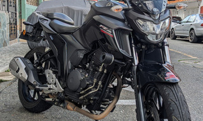 Yamaha Fz 250...
